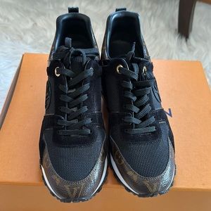 Louis Vuitton Sneaker